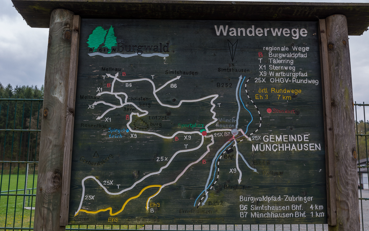 Wandertafel am Sportplatz Münchhausen