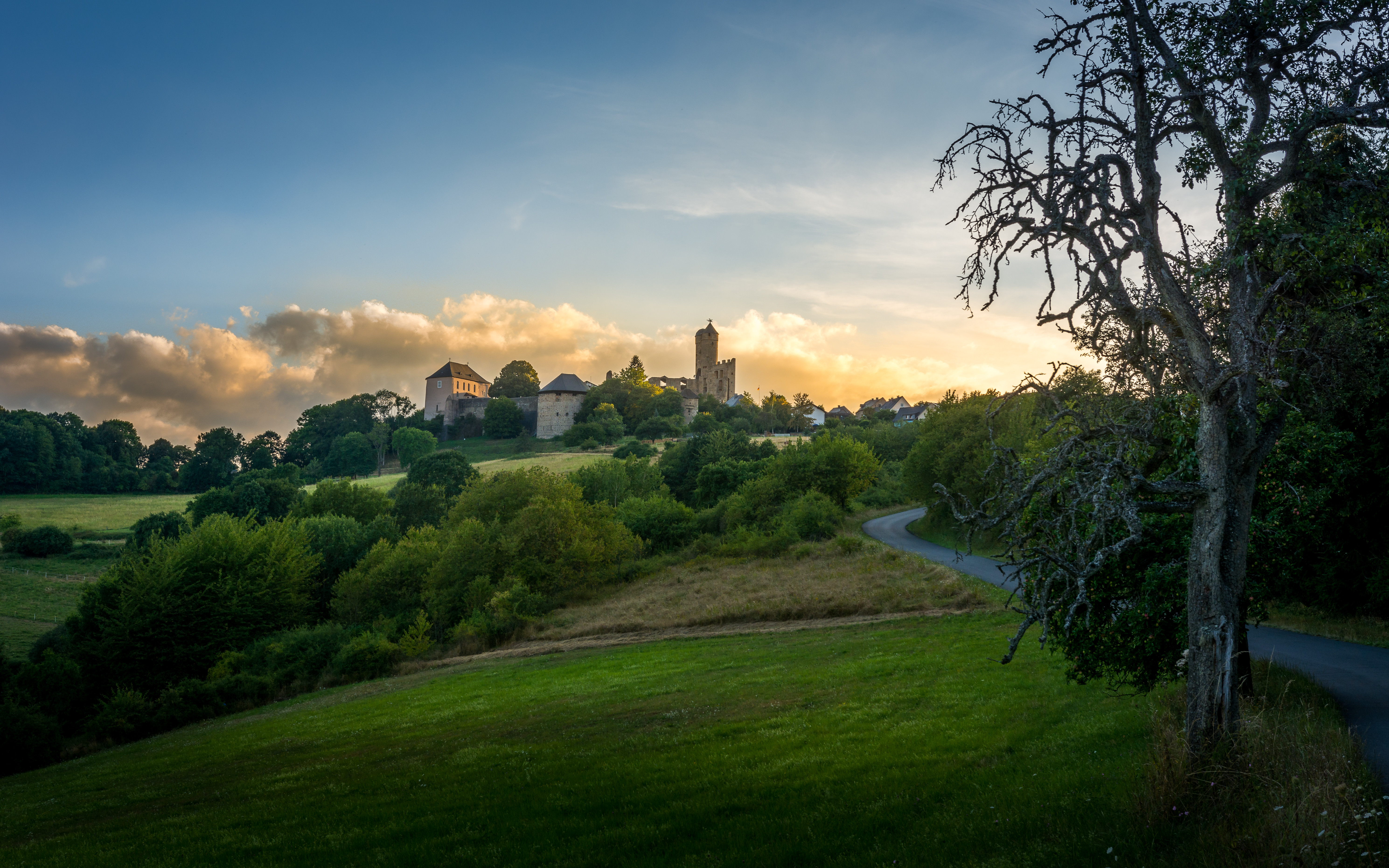 Burg Greifenstein im Sonnenuntergang